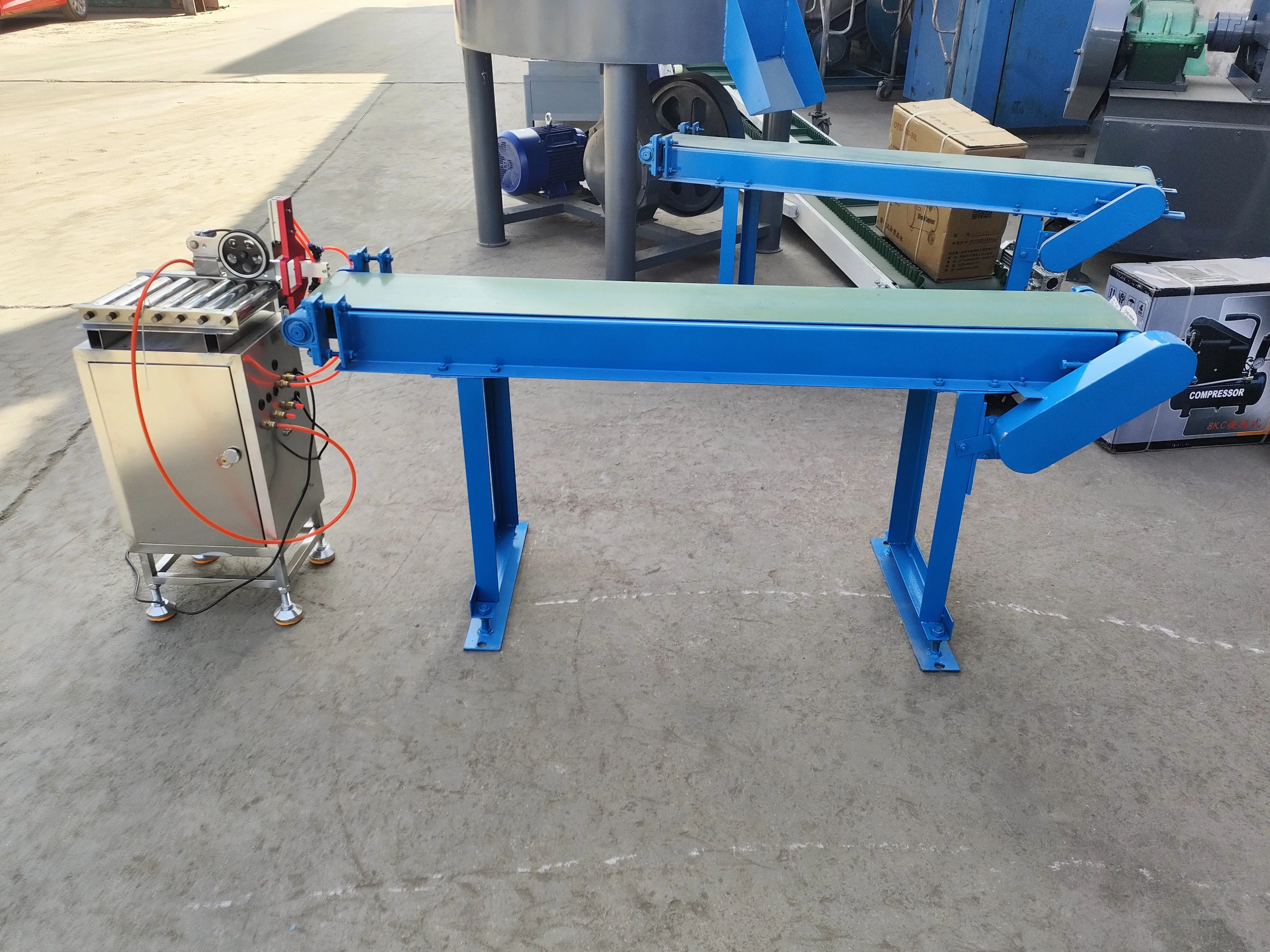 Biomass Fuel Coffee Grounds Carbon Powder Extruder Sugar Cane Bagasse Olive Pomace Cotton Stalks charcoal powder making machine