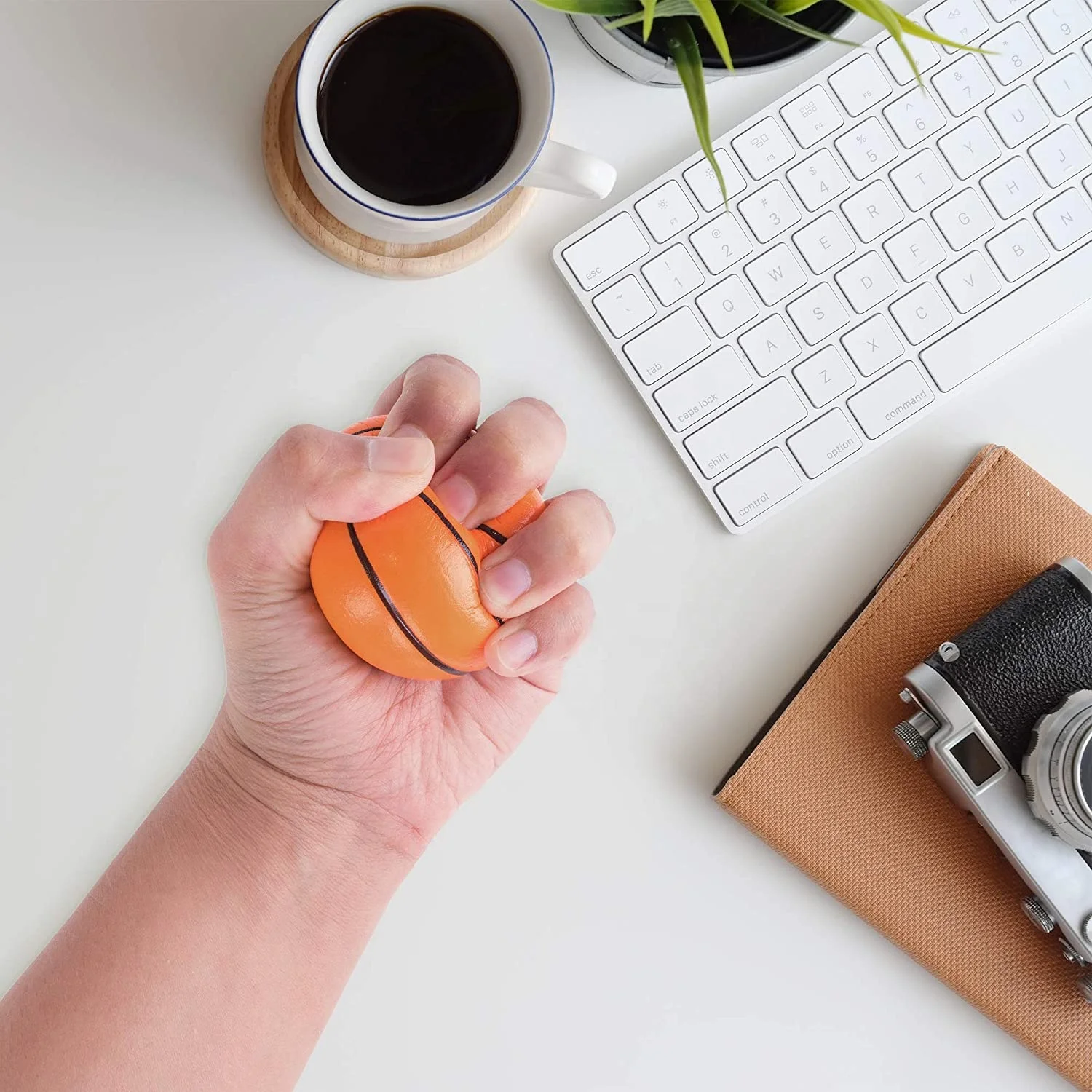 Оптовая продажа искусственная кожа футбол баскетбол Теннисный комплект мяч 4 шт. в комплекте антистрессовые игрушки для снятия стресса на