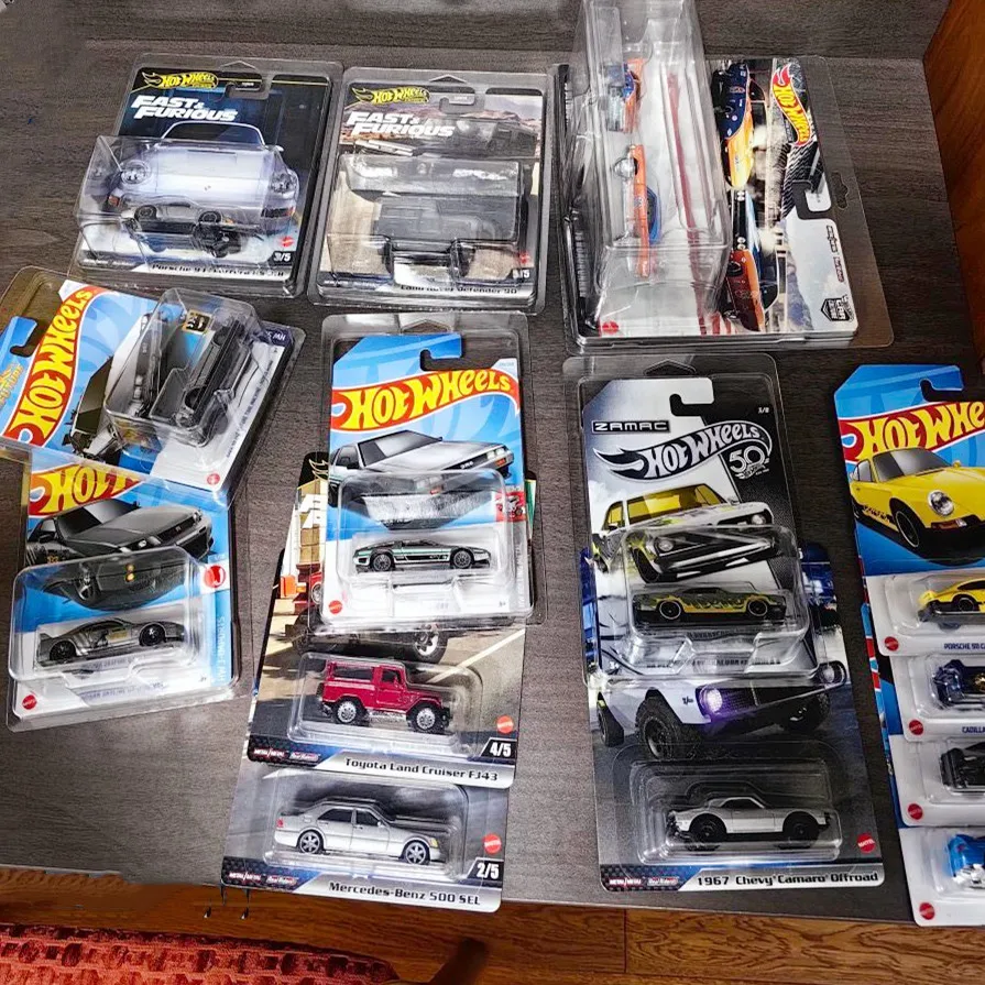 Новейший 2022 выставочный бокс транспортный блистерный футляр для игрушек защитные колеса команды премиум-класса защитный транспортных средств