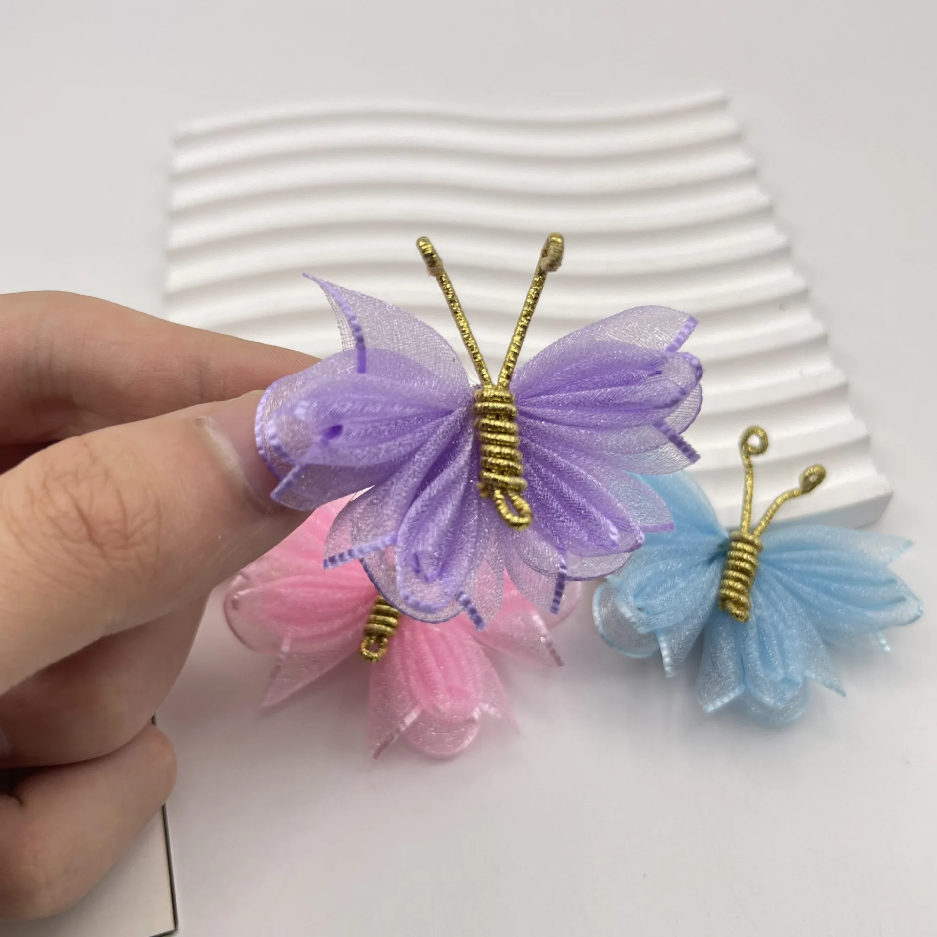 Wholesale Colorful Butterfly Hair Clips for Women and Girls Hair Accessories