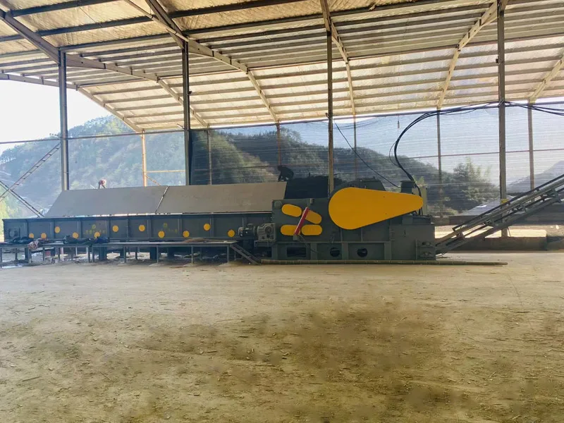 China Factory Direct Sale Stable PLC control wood pallet chipping machinery