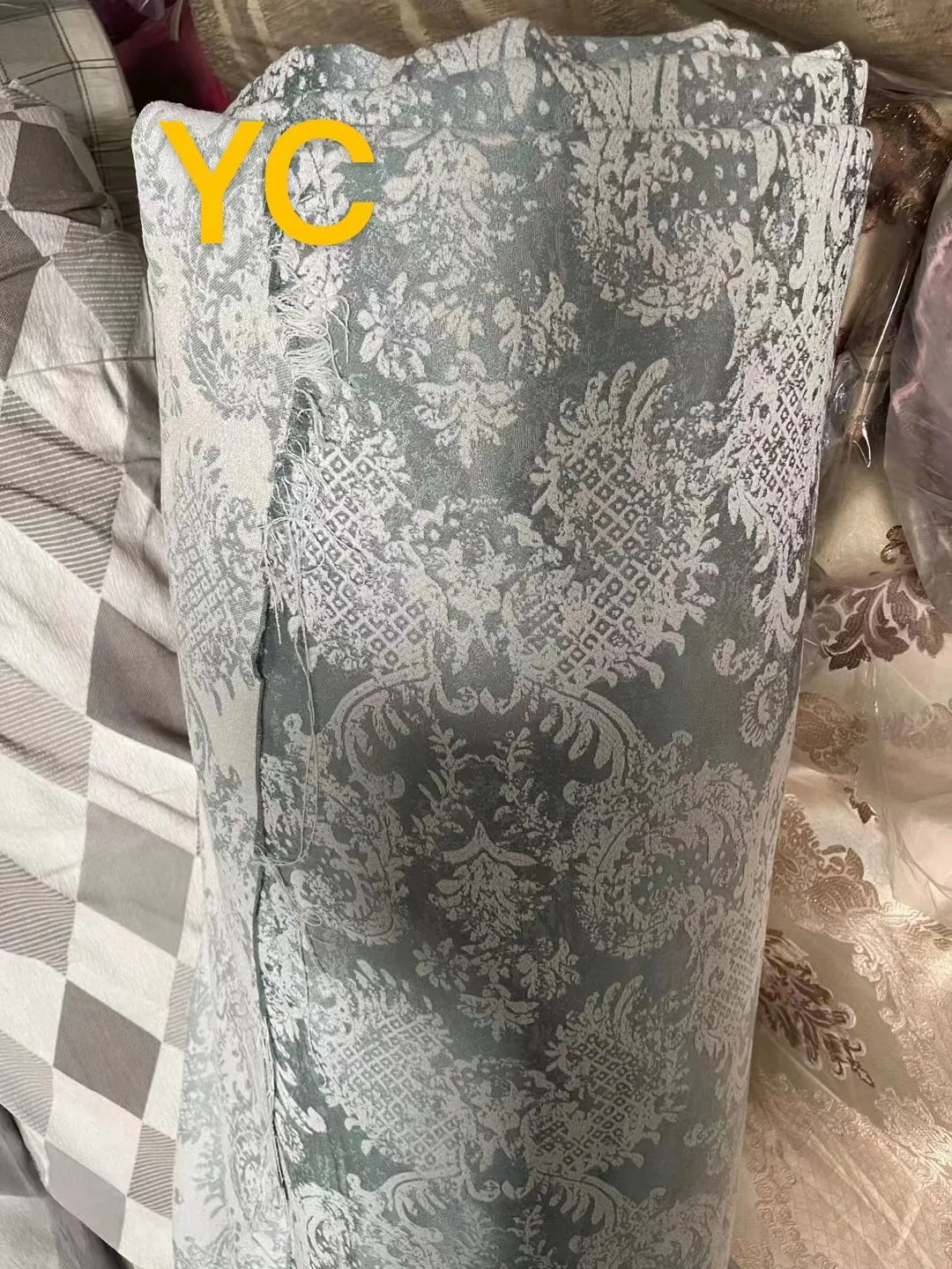 High Quality Clearance Sale European Polyester Flower Curtain Fabric Upholstery Jacquard