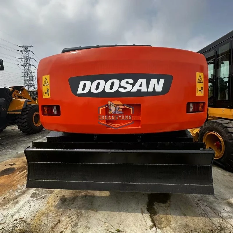 DOOSAN DH150 Wheeled Excavator Mini 15 Ton High Brand Used Bobcat Machine Secondhand Cummins Engine Dozer 10 Ton Low Price Pump