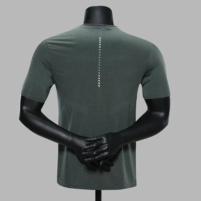 Buruite Mens Athletic Top Active Wear Shirt 85 Nylon 15 Spandex Men Running Clothes Gym Sports Elastic T-shirts For Men