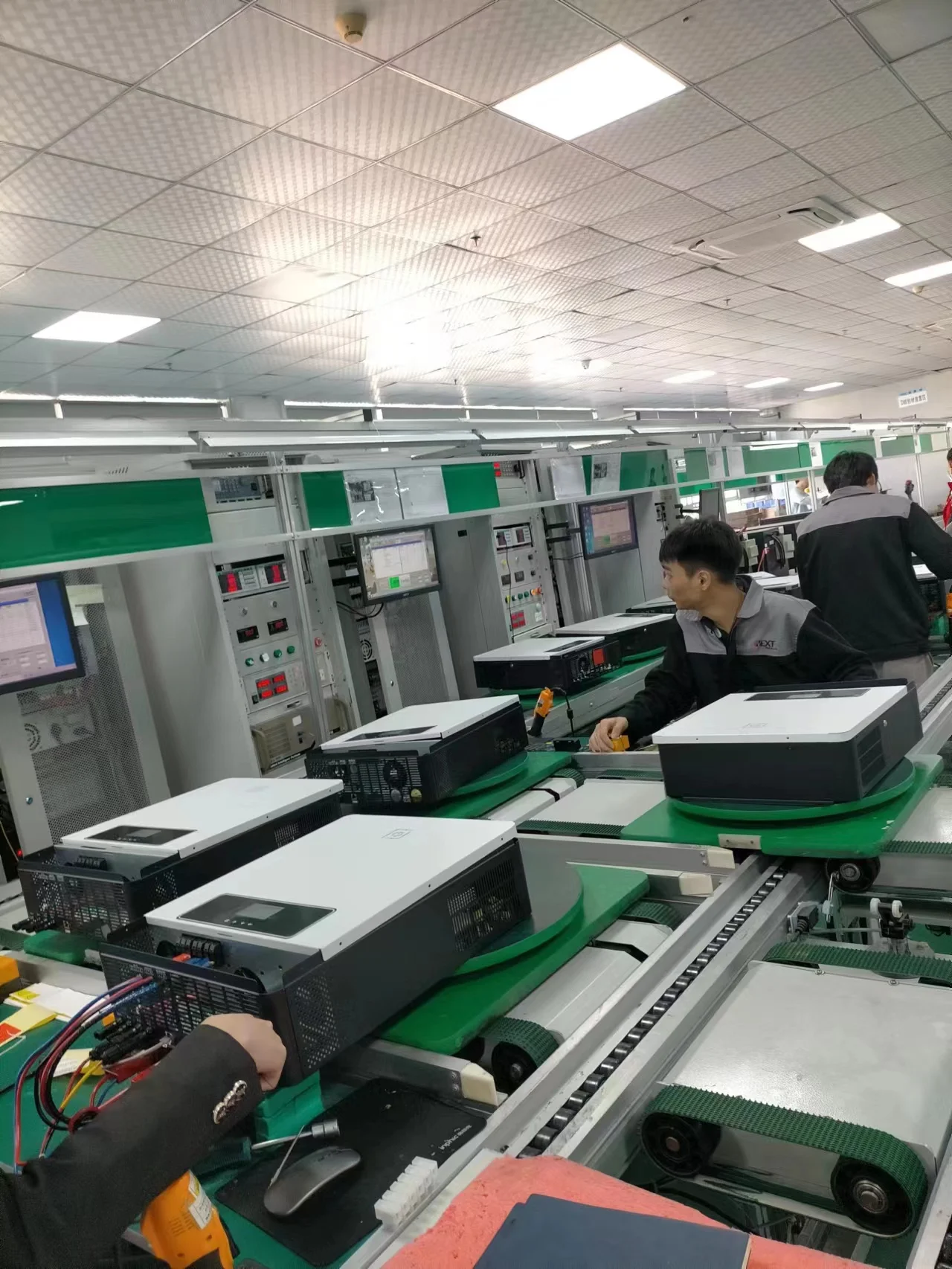 7KW 8KW 10KW 48V Pure Sine Wave Hybrid Inverter Double MPPT On/Off Grid Solar Inverter For Solar Energy System