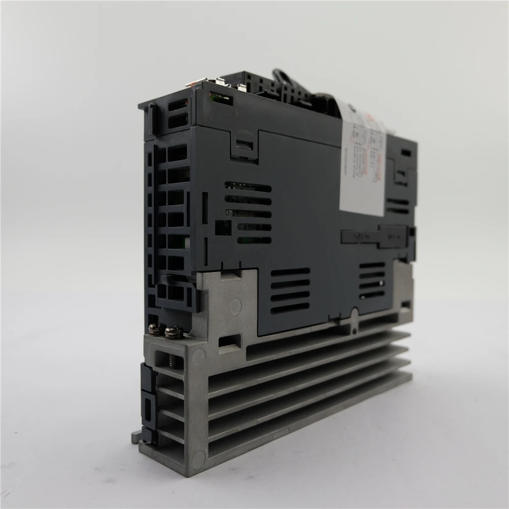Original and new for Mitsubishi servo drives servo motor ac and driver MR-J4-20B-RJ020 amplifier