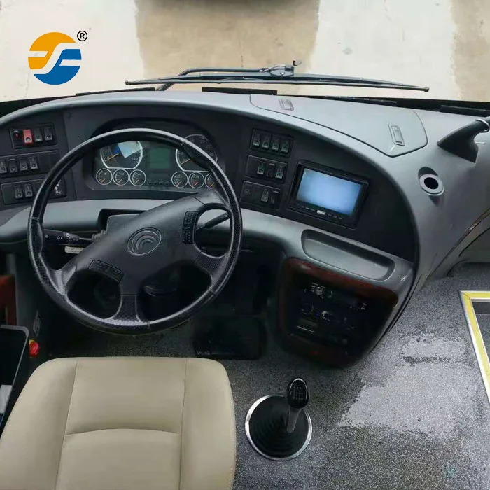  2016 Yutong ZK6858 Роскошные 35 сидения б/у дизельное топливо туристический