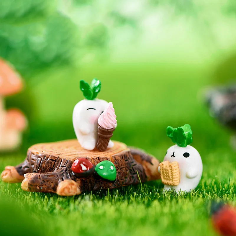 Mini Garden Miniature, Tiny Carrot dolls Figures, DIY Terrarium Decor, Moss Landscape Accessories, Plastic Craft