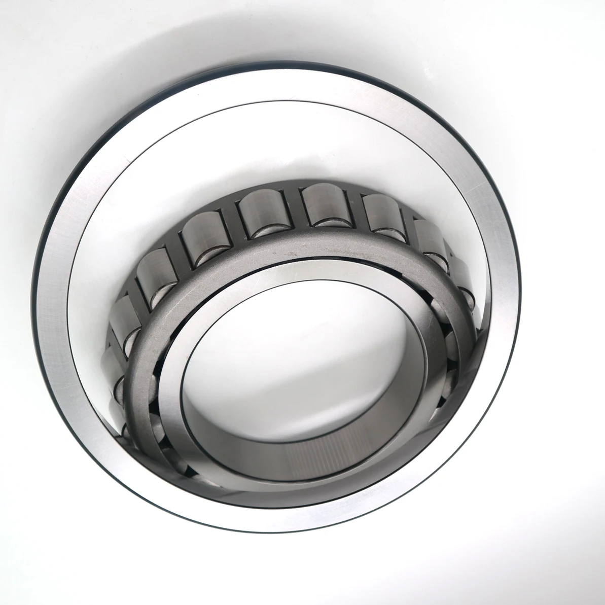 Подшипник роликовый радиально-упорный 30228 140x250x45.75mm