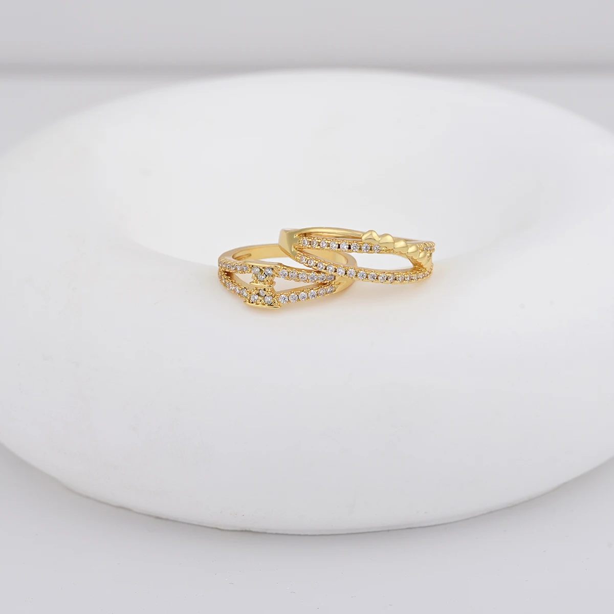 2024 Hot Sale Hollow Out Heart Shape 18k Gold Plated Ring Romantic Jewelry Wedding Diamond Rings For Women Wholesale Custom