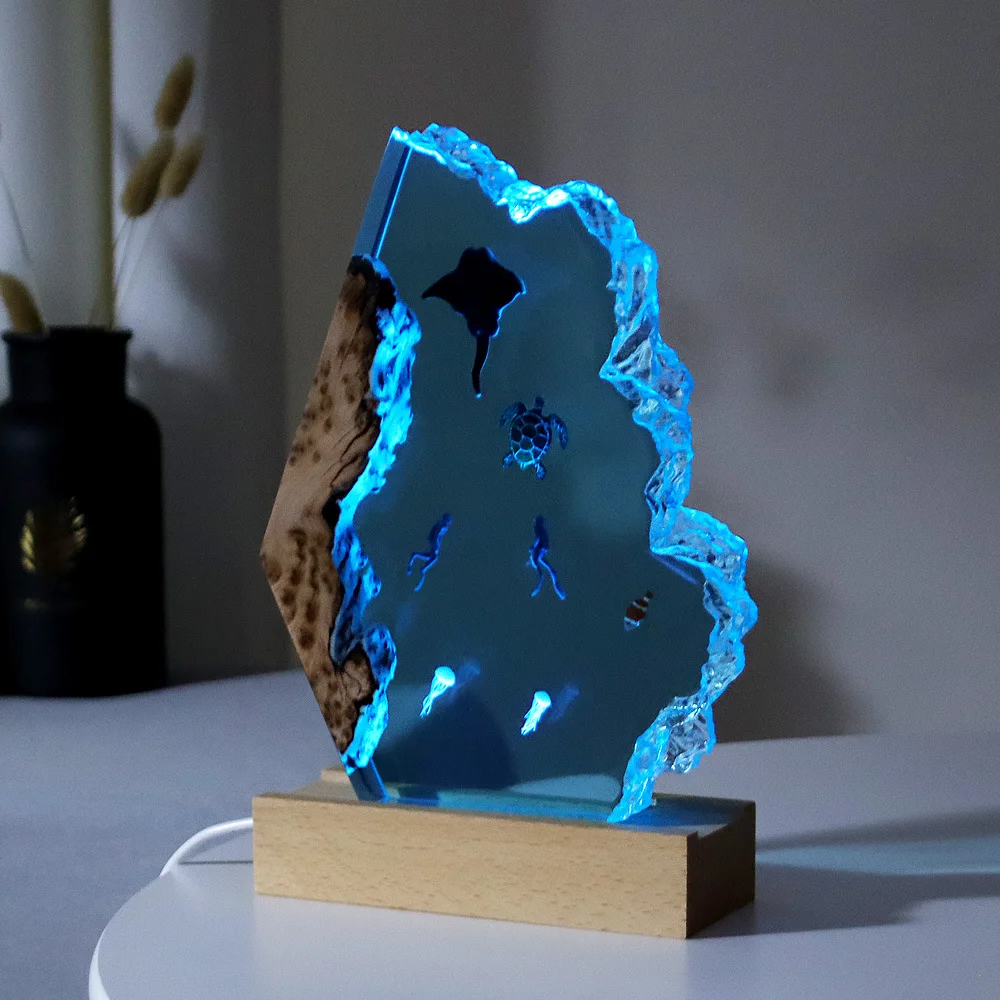Personalizable Epoxy Resin Ocean Lamp  diver Lamp /Micro-landscape Ocean nightlight Custom Night Light Christmas gift