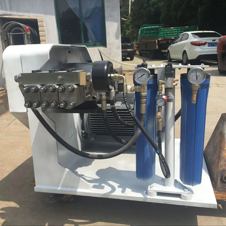 Portable water jet direct drive pump used for high pressure waterjet cutter