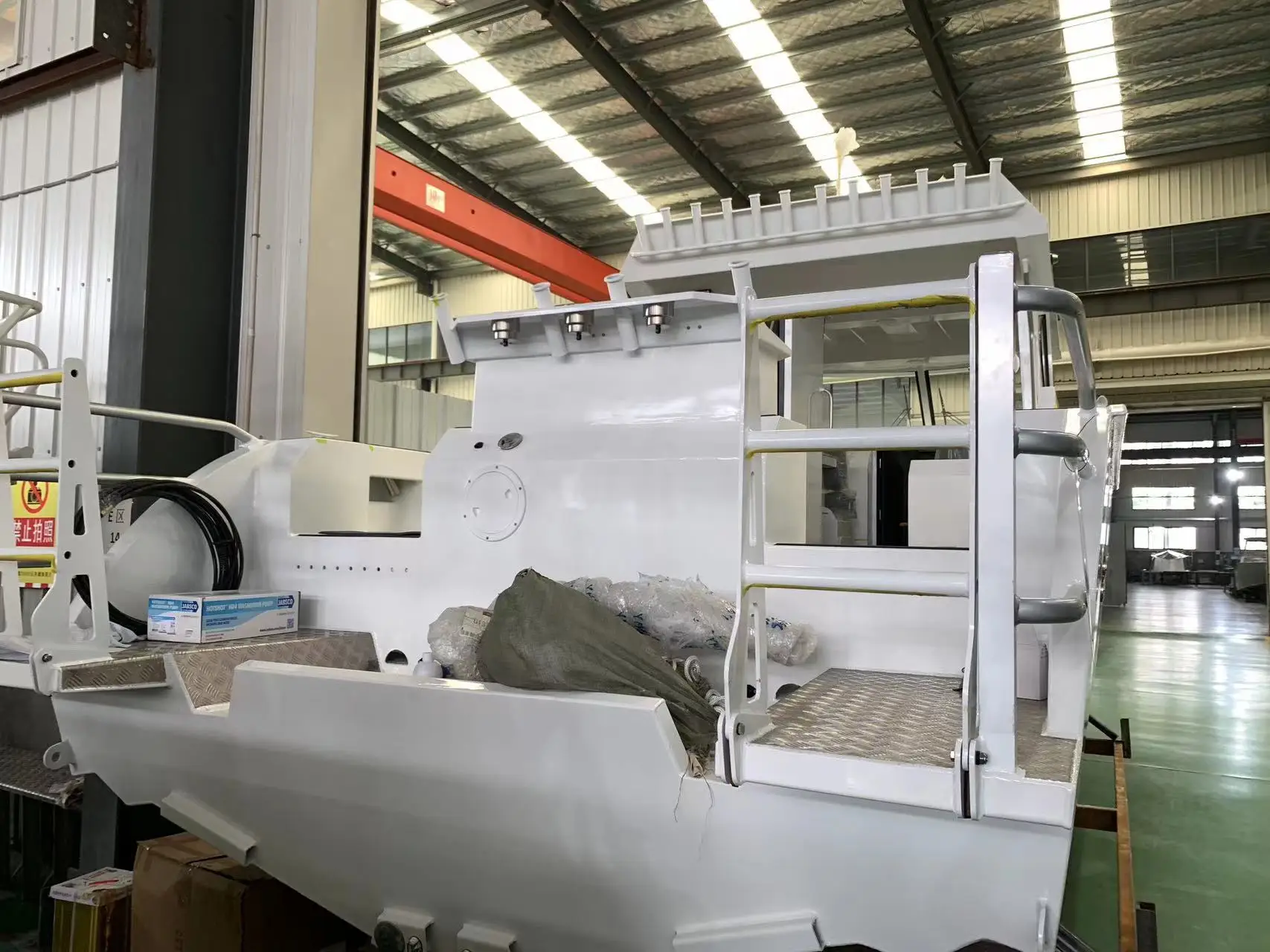 Profisher 9.6m/29ft Aluminum Alloy Yacht Large Space with Comfortable Colors and Many Choices for Fishing Boats