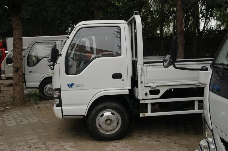 Две-три тонны дизельных грузовиков с одной кабиной от Isuzu выставлены на продажу