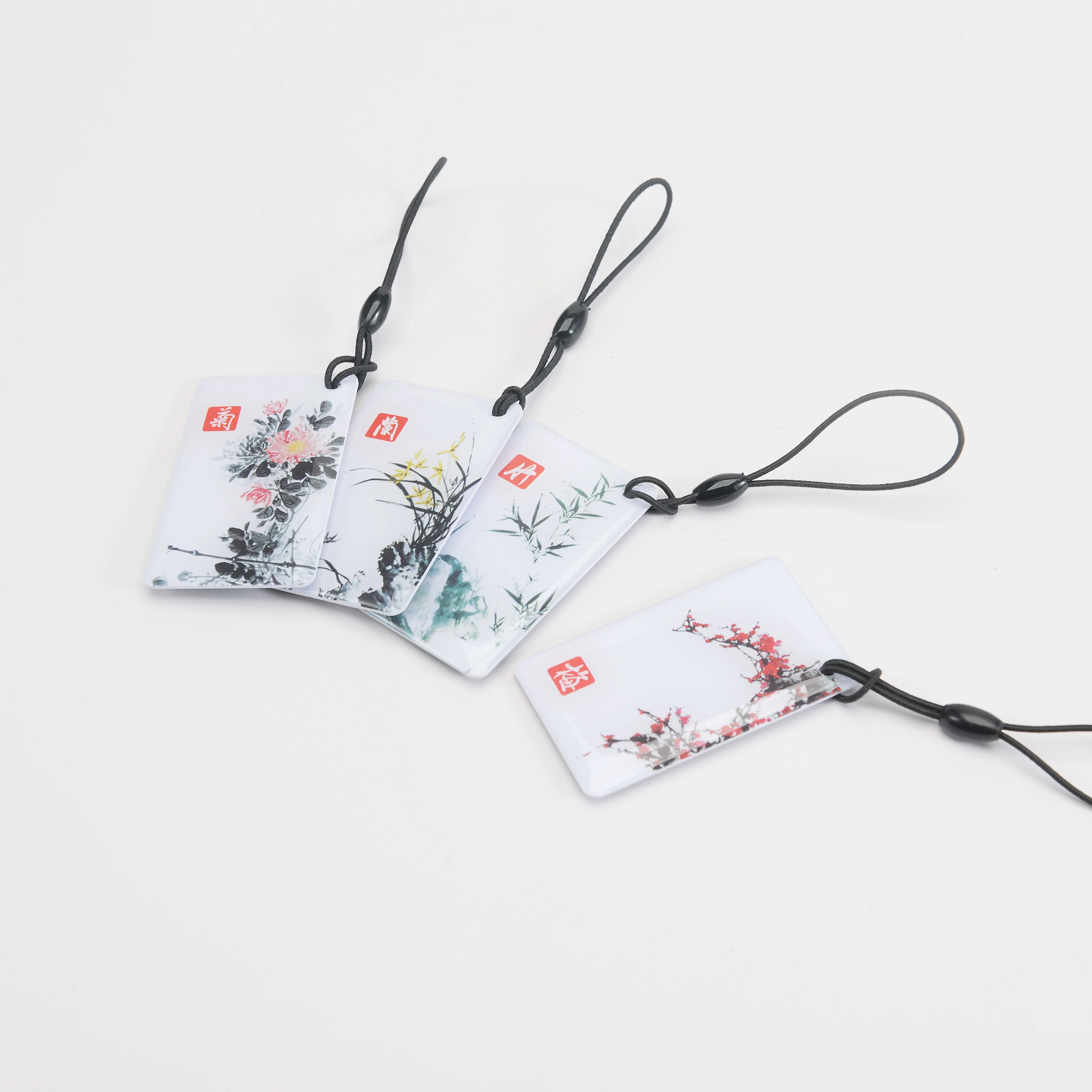 YTS 2022 NEW nfc social keychain Programmable smart card with metal ring 13.56Mhz nfc epoxy tag