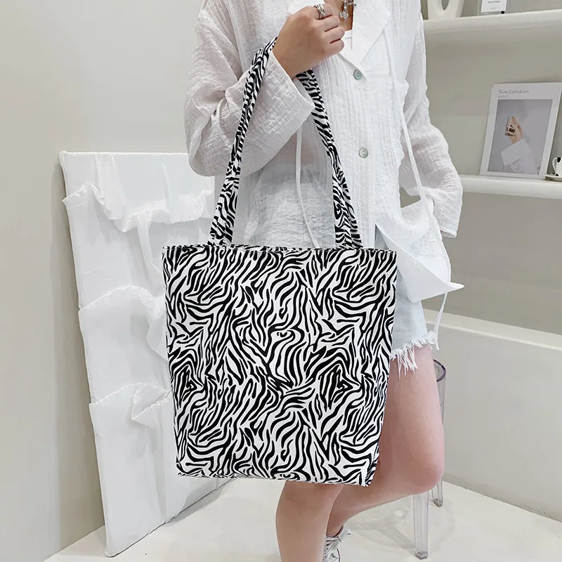 
Ladies Stylish Casual Nylon Bag Big Capacity Tote Bag Designer Zebra Pattern Shoulder Handbags 