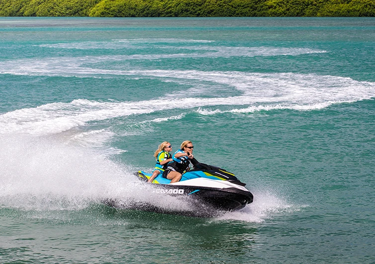 Новинка лидер продаж скоростной катер ГИДРОЦИКЛ низкий расход топлива SeaDoo GTI130 моторная лодка для трех человек