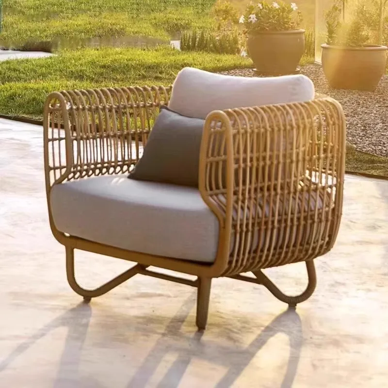 Hand-Woven Rattan Sofa Outdoor Chair Garden Luxury Style Villa Hotel Courtyard Balcony Small Table Outdoor Coffee Table Set
