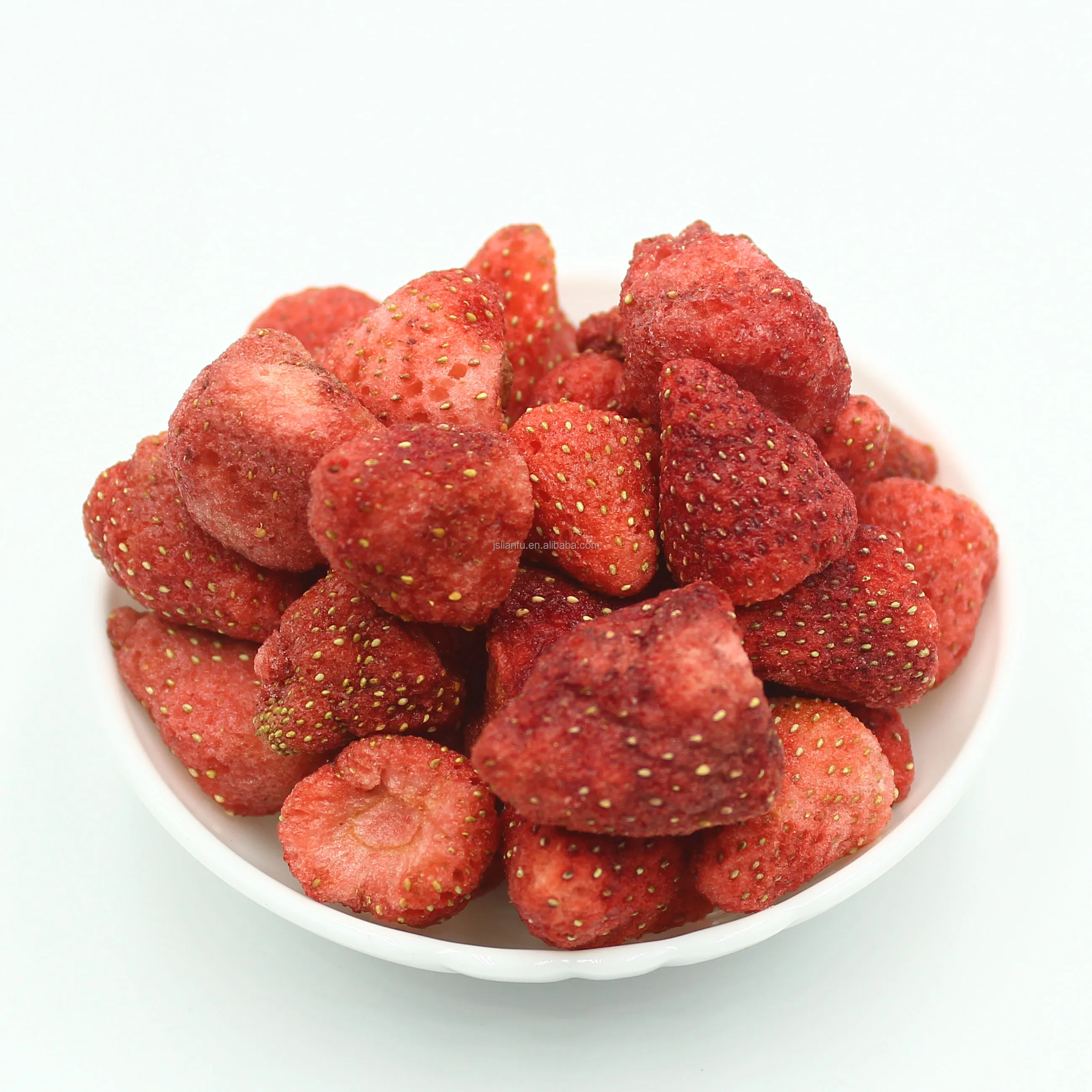 Premium Quality Bulk  Wholesale Price Dehydrated FD Freeze Dried Strawberry