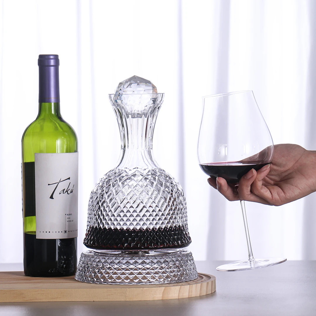 Lead-Free Crystal Glass Wine Decanters With Stopper Rotating Decanter Wine 1000ml 1500ml Red Wine Decanter