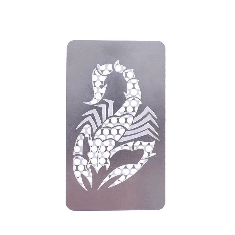 High quality Custom Logo Herb Grinder Zinc Metal Manual Crush Grinder Smoking Metal Grinder ID Gift Card For Decoration