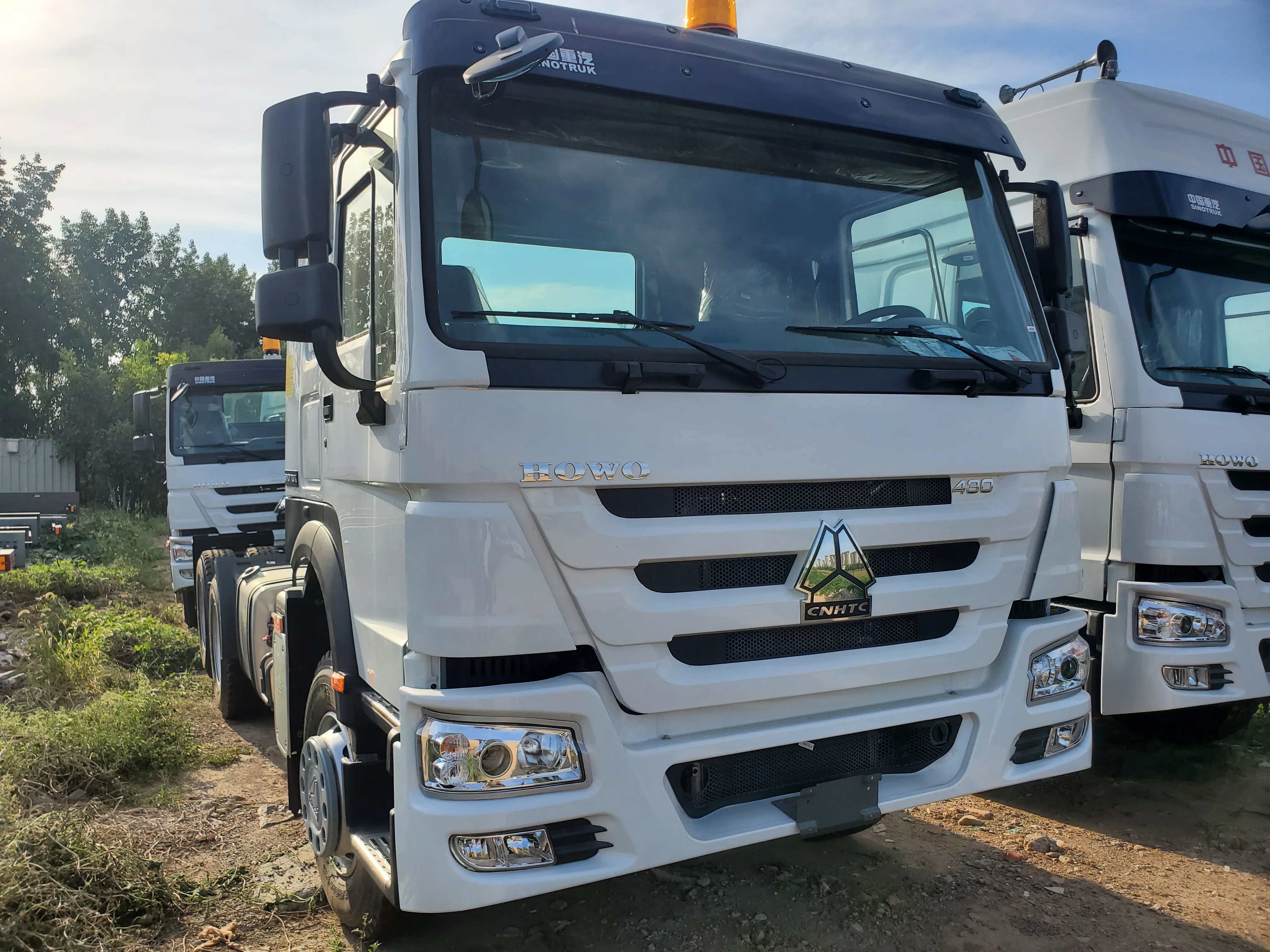 Полуприцеп Sinotruk Howo 6x4 новые и подержанные тягачи 80 50 тонн заводская цена