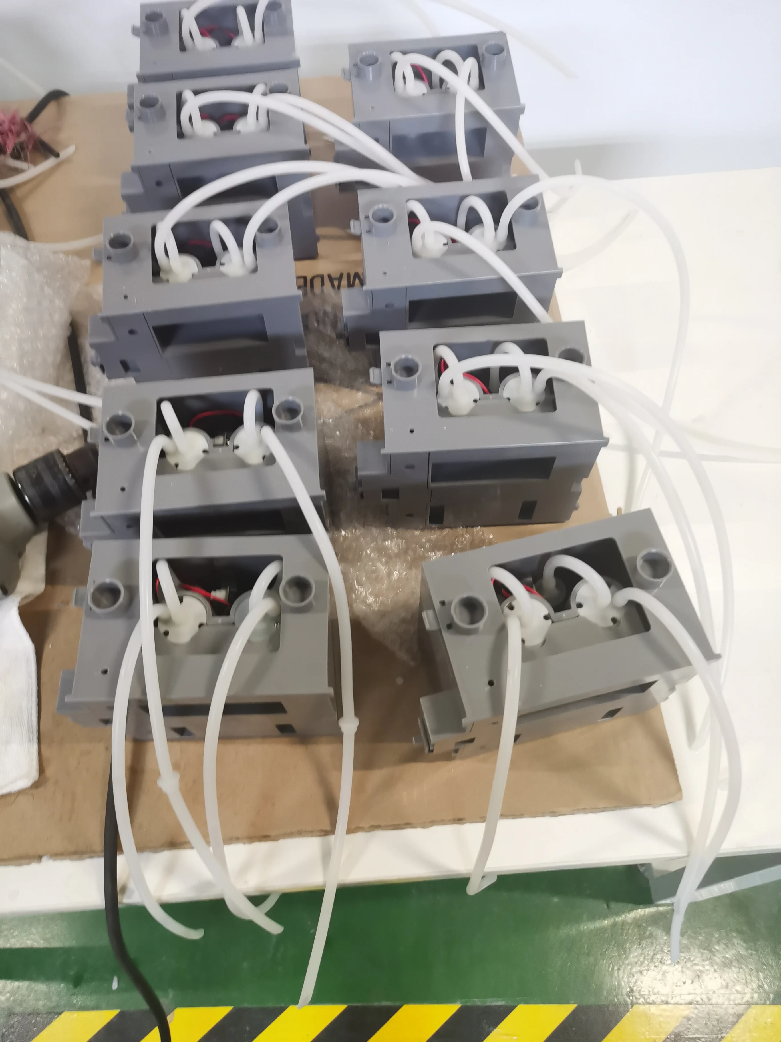 B2B thermometer hand wash station Automatic touch free electric module refillable soap dispenser internal machine