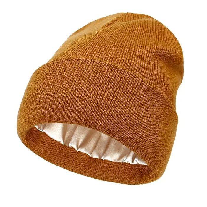satin lined beanie 3.jpg