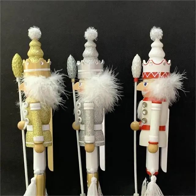 Декоративная деревянная кукольная игрушка