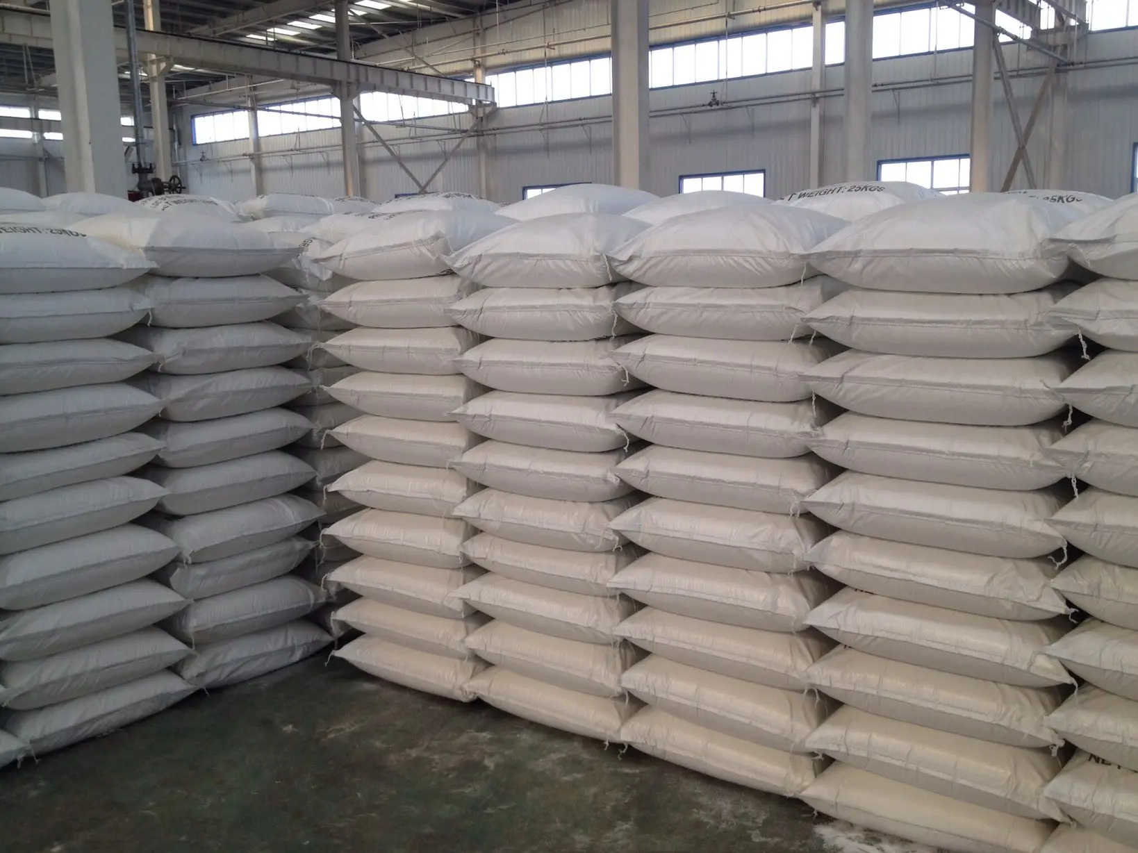 X-HUMATE Factory price sodium sulphide/Na2S with yellow flakes