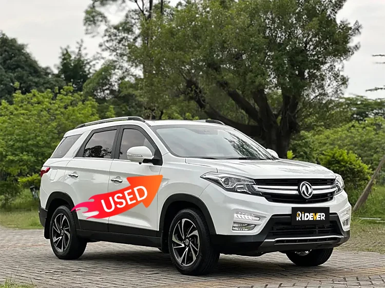 DongFeng Fencon S560 Gasoline Car With 1.8L Maximum 139 Horsepower L4 Petrol Car With 5 Gearbox Up To 7 Seats Gas Vehicle