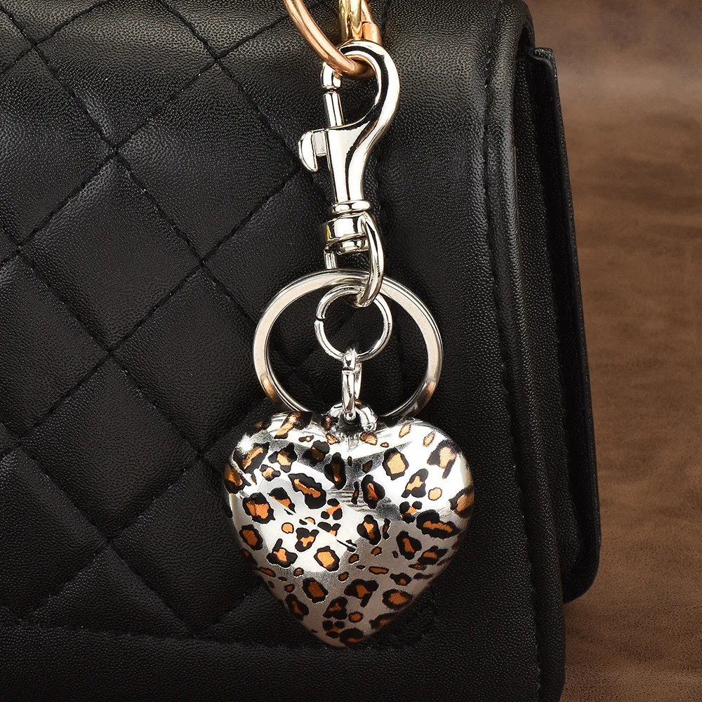 Factory Direct European American Cross-Border Explosion New Leopard Key Chain Fashion Car Bag Pendant Stainless Steel Jewelry