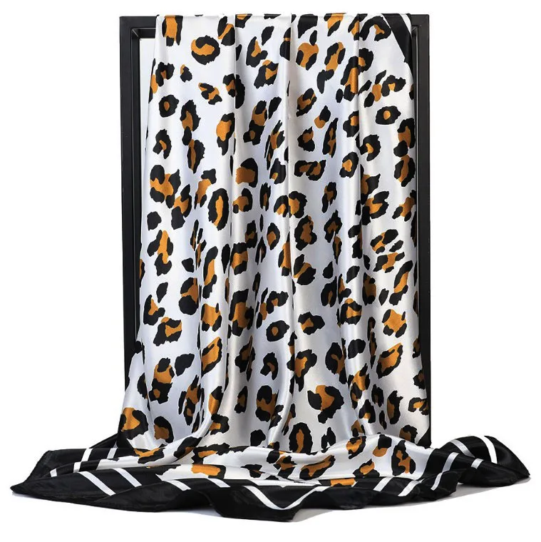 Leopard Scarf 100% Satin Silk Size 90*90 CM Fashion Lady Girls Gift Silk Scarf Custom Logo
