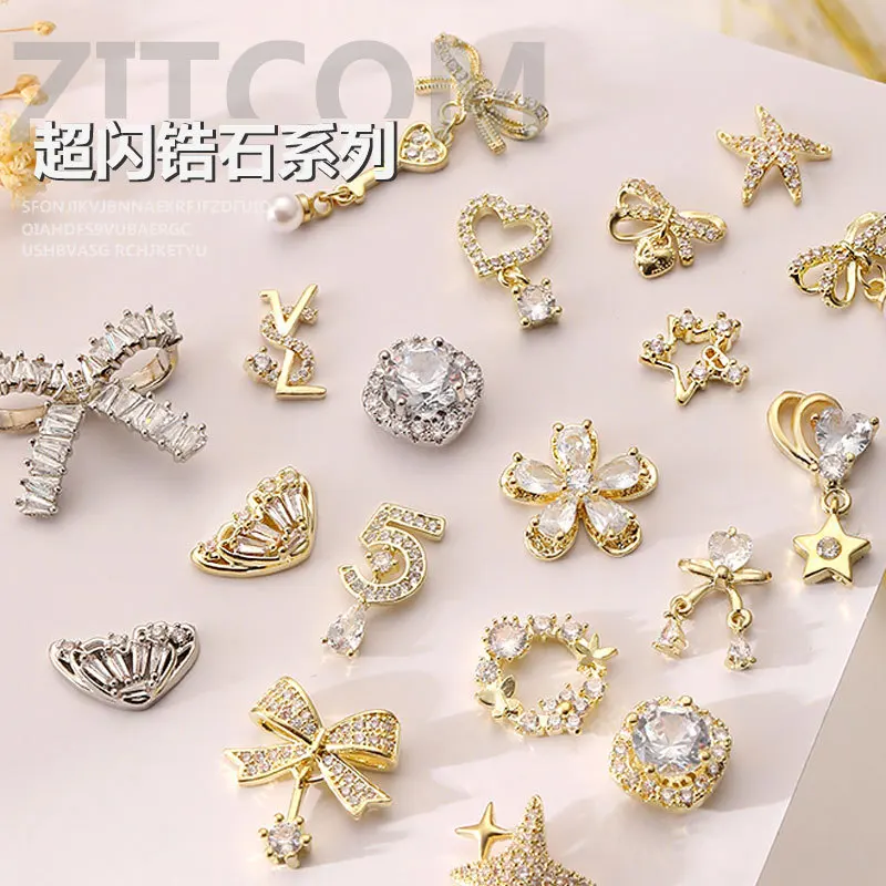 Luxury Nail Art Charm Cubic Zircon Merry Christmas Deer Bells Colorful Diamond Nail Drill Sticker Art Decoration Finger Jewelry