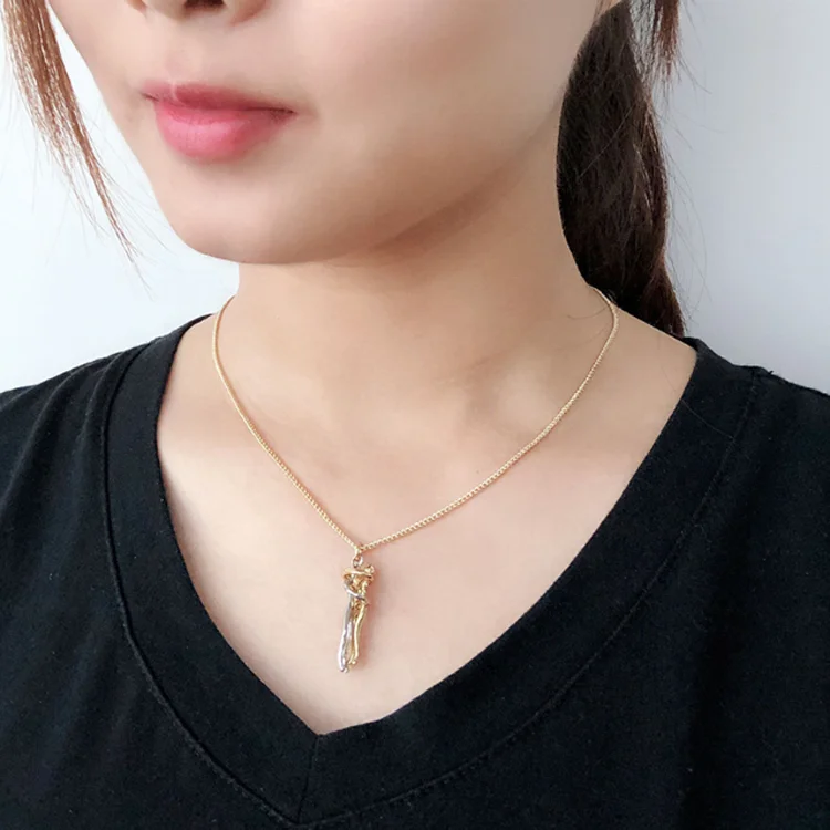 2024 New Unique Jewelry Stainless Steel Twist Rope Chain Two Color Couple Necklace 18K Gold Plated Couple Hug Pendant Necklace
