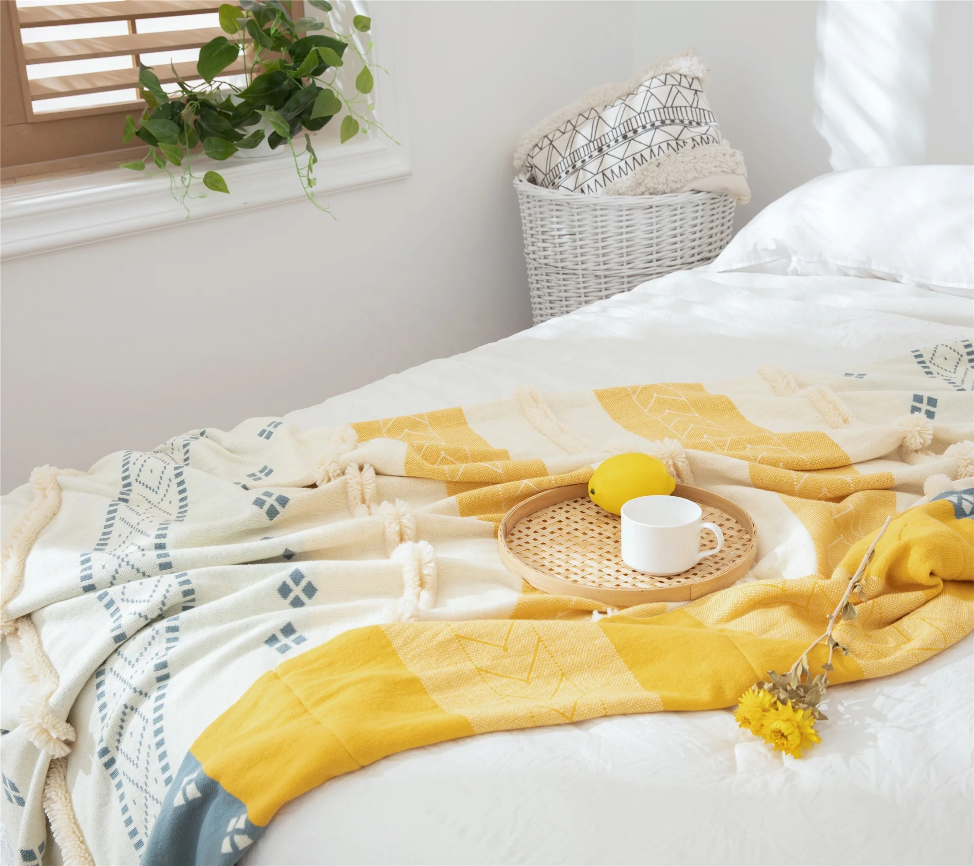 Hot OEM Comforter Cozy King Size Throw Blanket Designs For Summer