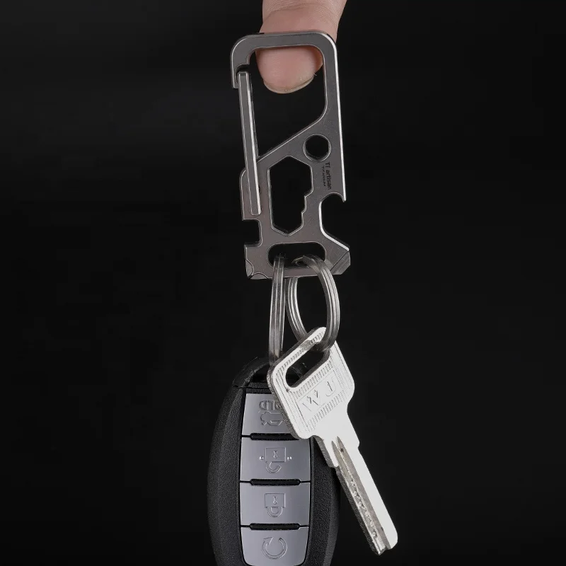 Titanium Key Chain, Multifunctional Carabiner Keychain Heavy Duty Car Keychain Organizer for Men and Women