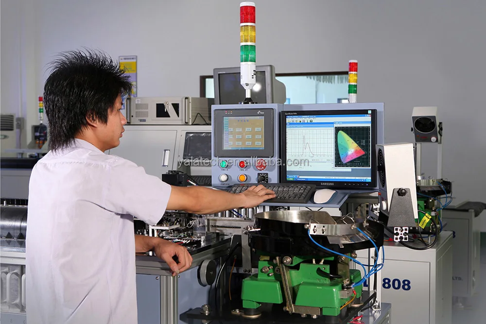 UV LED Bulb 7W A19 Bulb Light With UVA Level 395nm Glow in The Dark for Blacklight Party, Body Paint Fluorescent