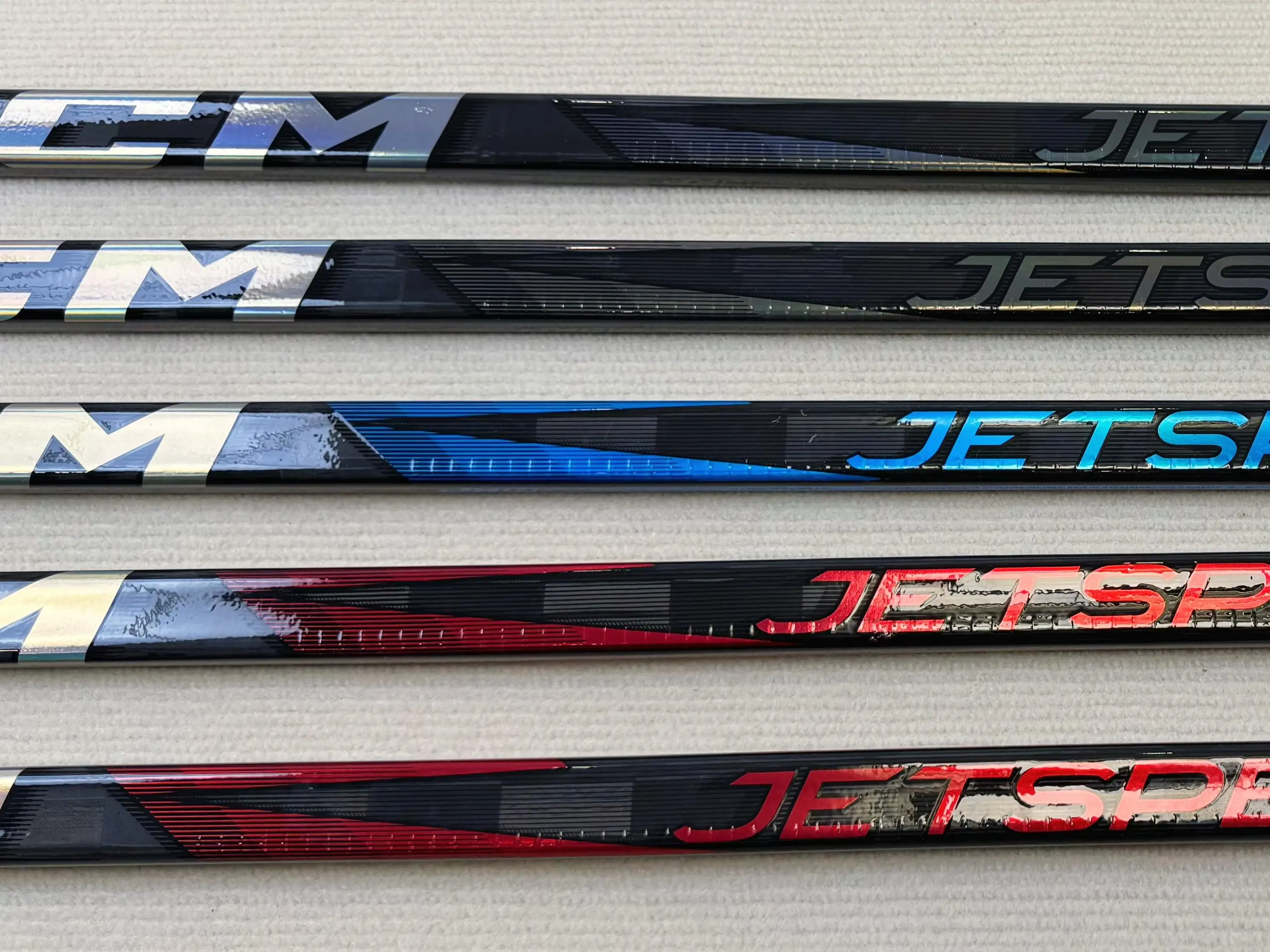 3K and 12K custom hockey sticks for training are made of fiberglass carbon and are cheap for junior youth and child players