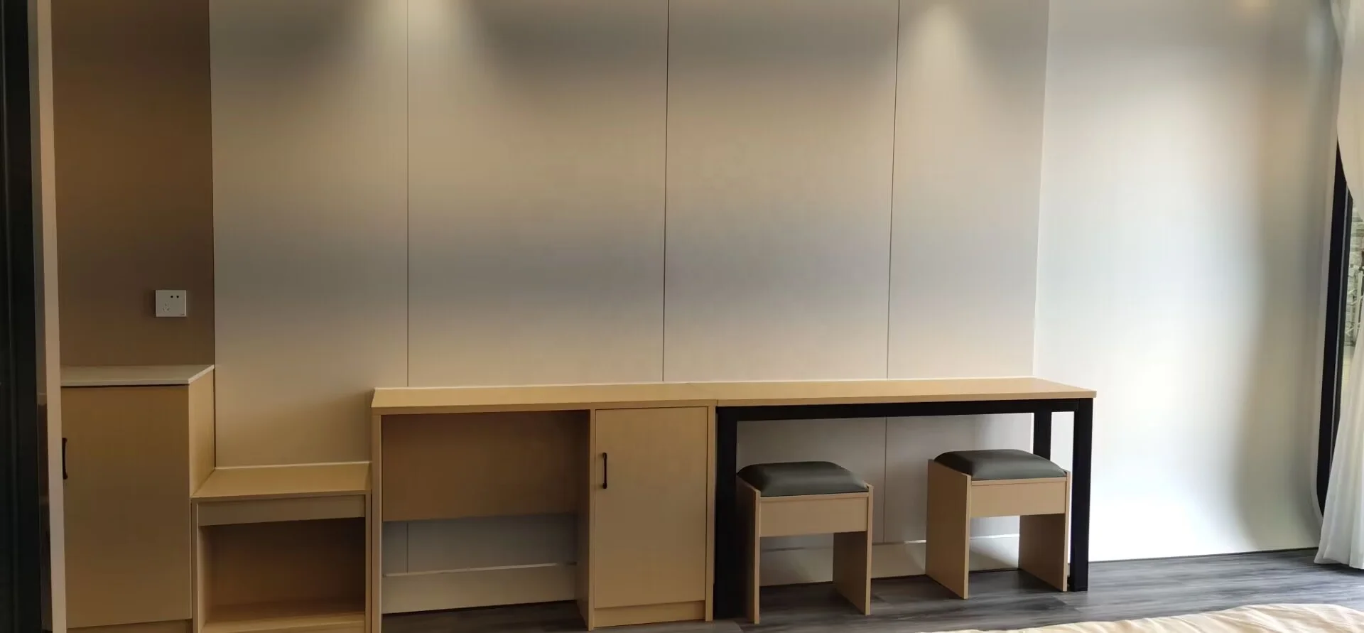 Mobile Cabin Prefab Tiny Smart Home with furniture fully designed interior for living and working tiny house cabin