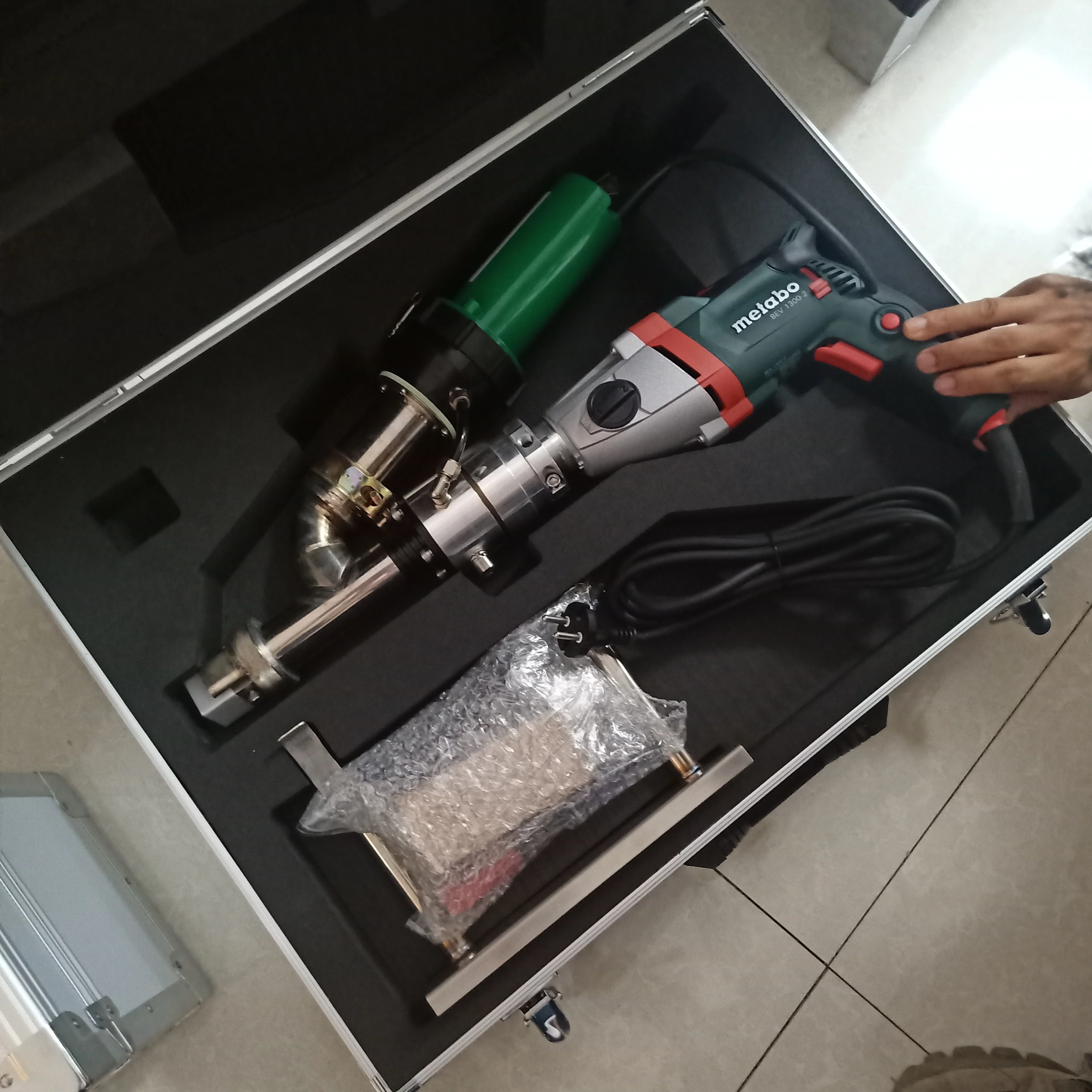 Automatic Climbing Waterproof Board Geomembrane Welding Machine