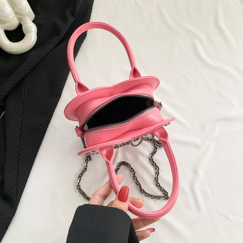 Gothic Fashion Stylish Handbag Y2K Heart Shaped Bag Chain Shoulder Punk Studded Crossbody Bag for Women