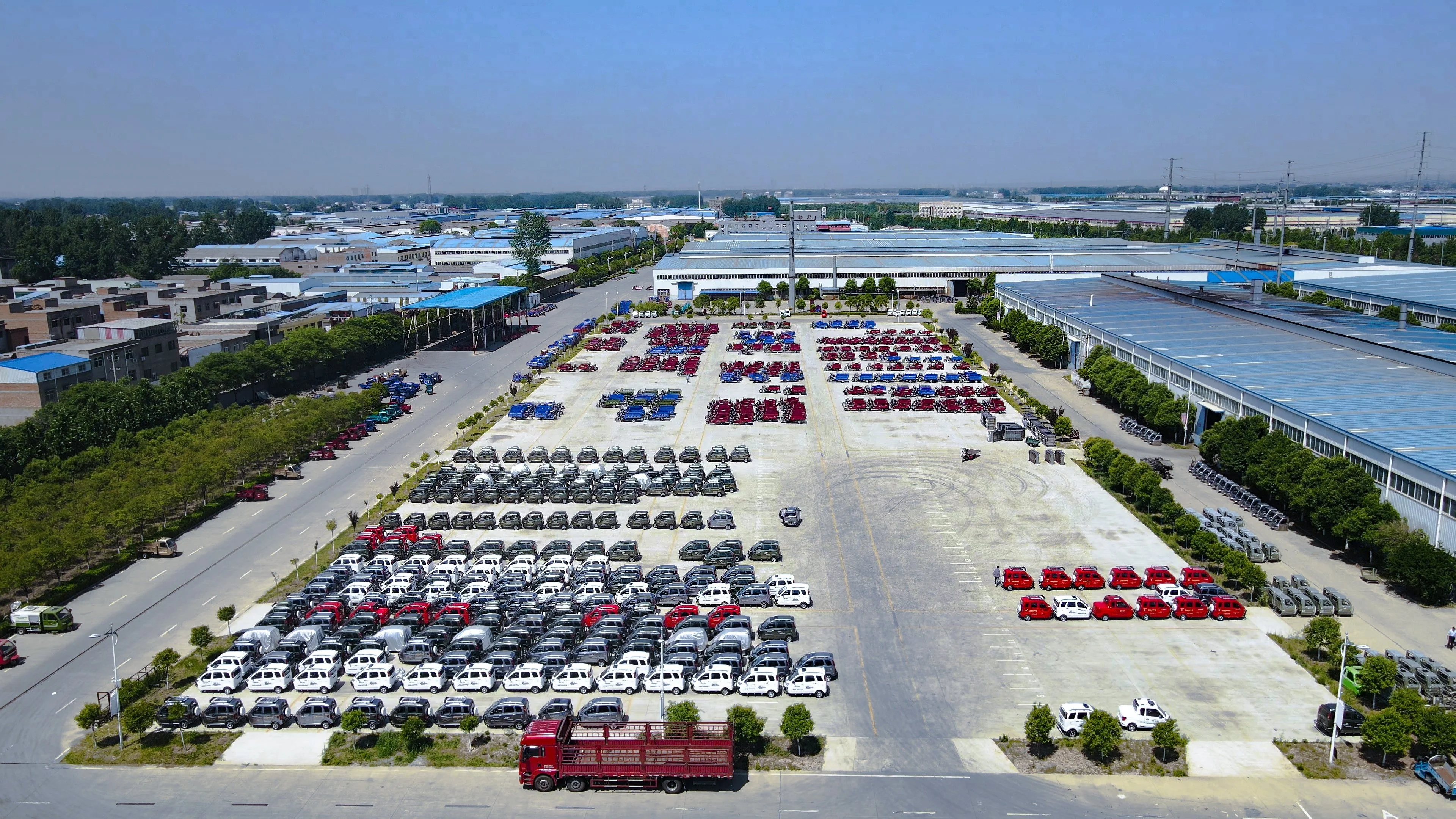 Chinese  Self Discharging Gasoline 250cc Engine  Truck 3 Wheel Trike Petrol Model Cargo Tricycle Motorcycle