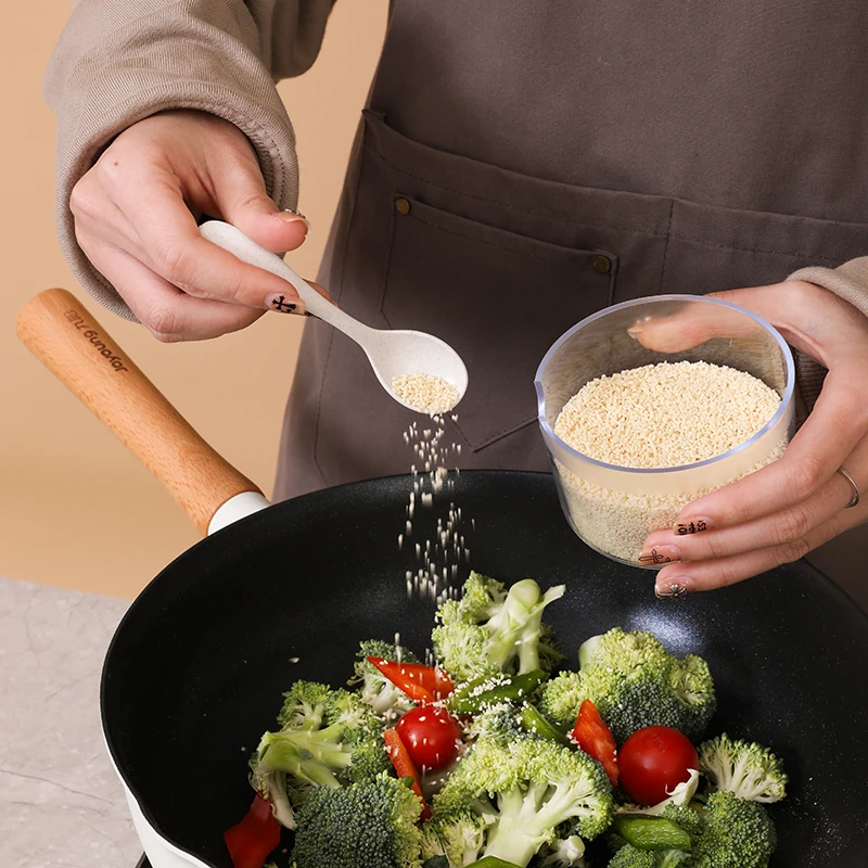 2023 High Quality Low Price Dispensers Plastic Sauce Bottle Seasoning Box For Seasonings And Spices