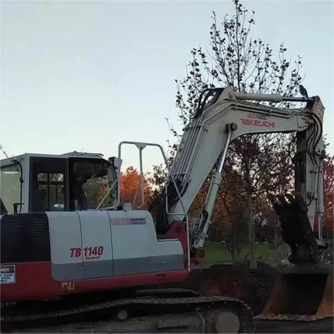 Низкая цена экскаватор Takeuchi TB1140 б/у для продажи