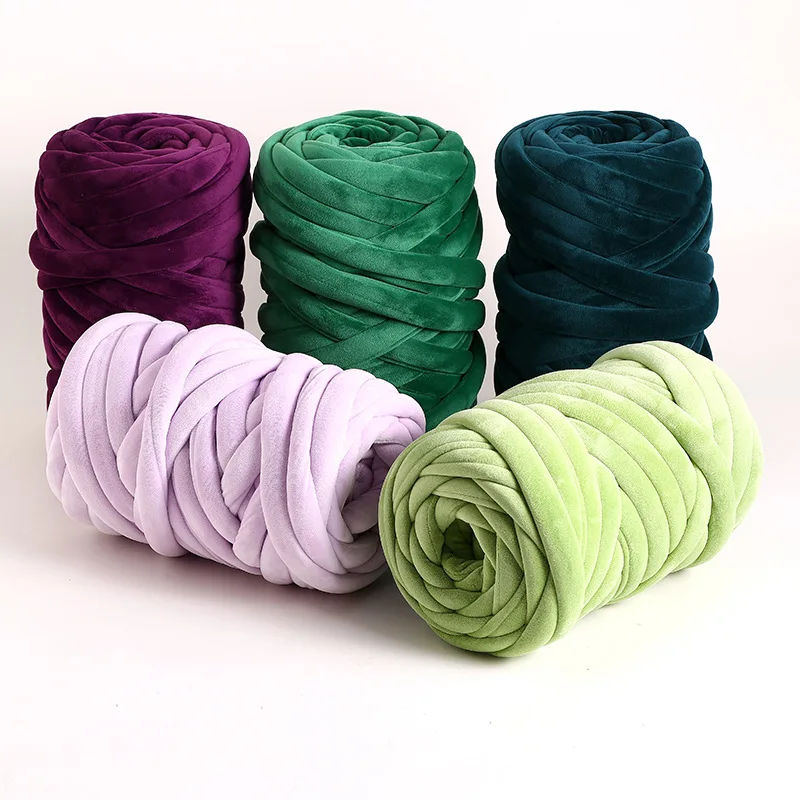 Wholesale Polyester Hand Knitting Yarn Crochet Braid Filled Jumbo Vegan Super Bulky Braid Thick Velvet Chunky Tube Yarn