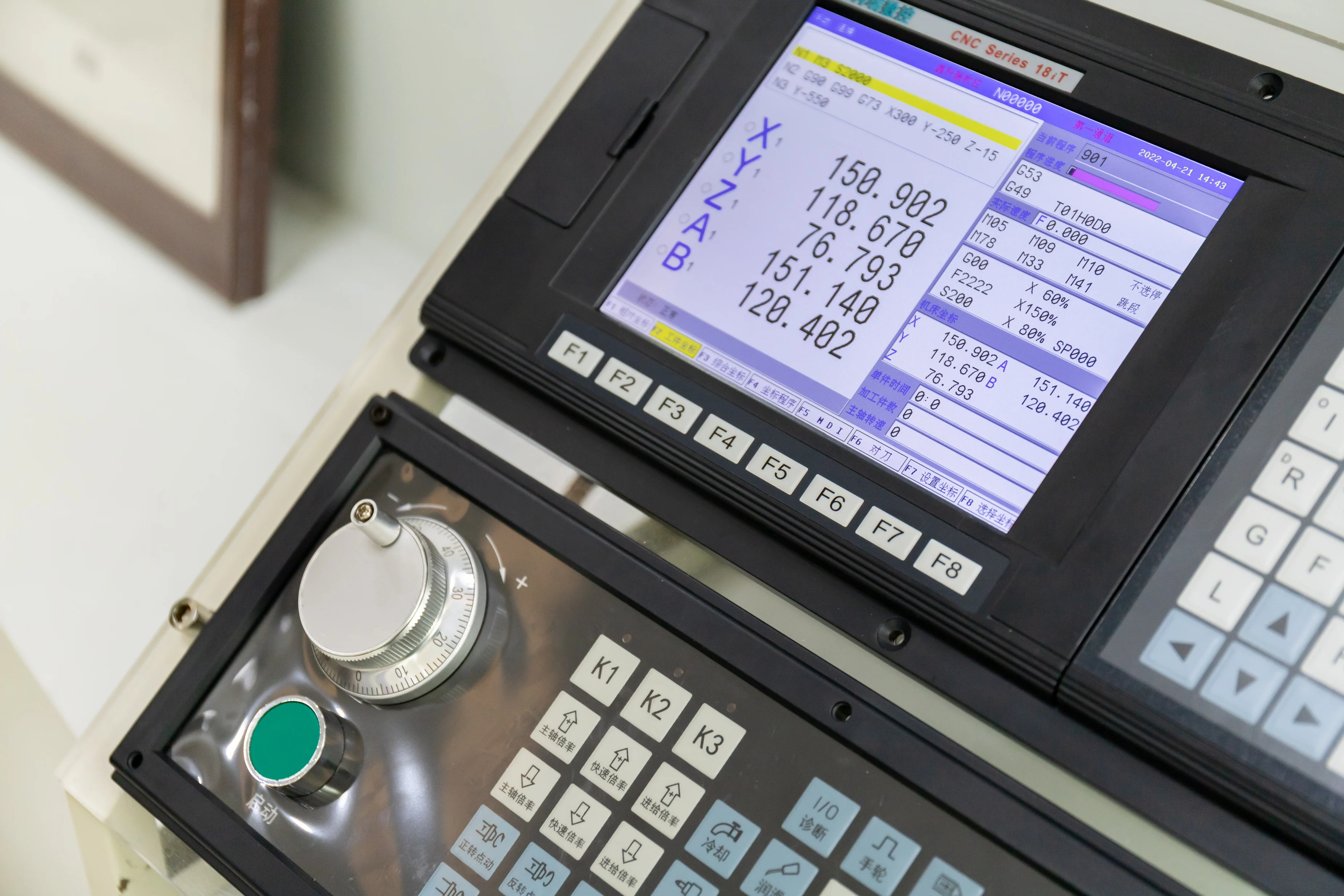 high quality 3 axis cnc controller with macro function cnc controller g code cnc controller lathe similar with kuka fanuc