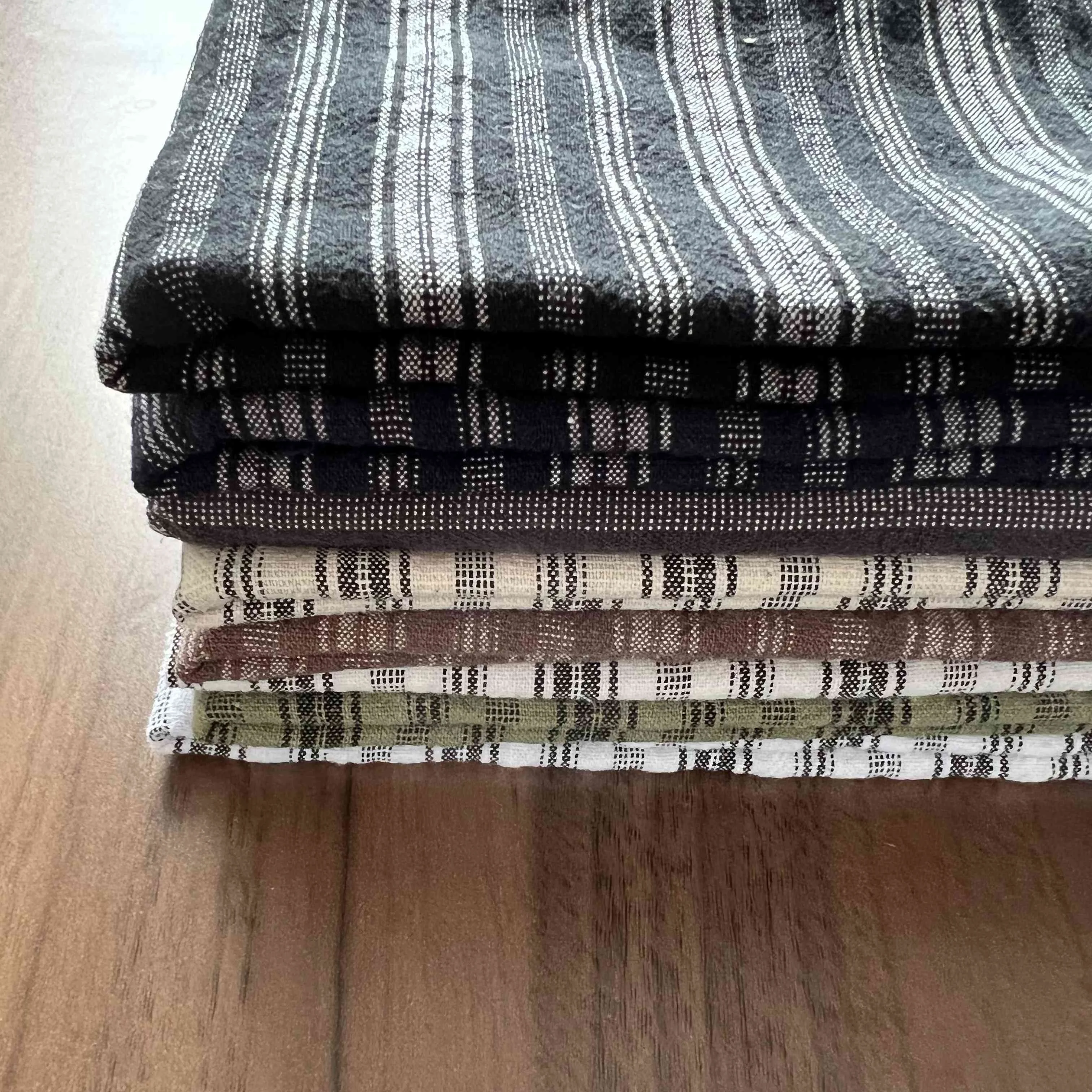 High quality soft woven yarn dyed striped dress blend wholesale linen polyester cotton fabric for clothing