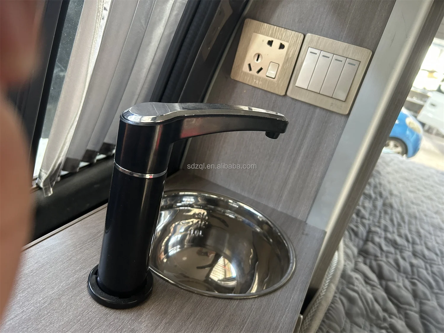 Chinese Jinbei RV Ford Transit Mobile luxury Mini Offroad Caranvan Australian standard for Sale