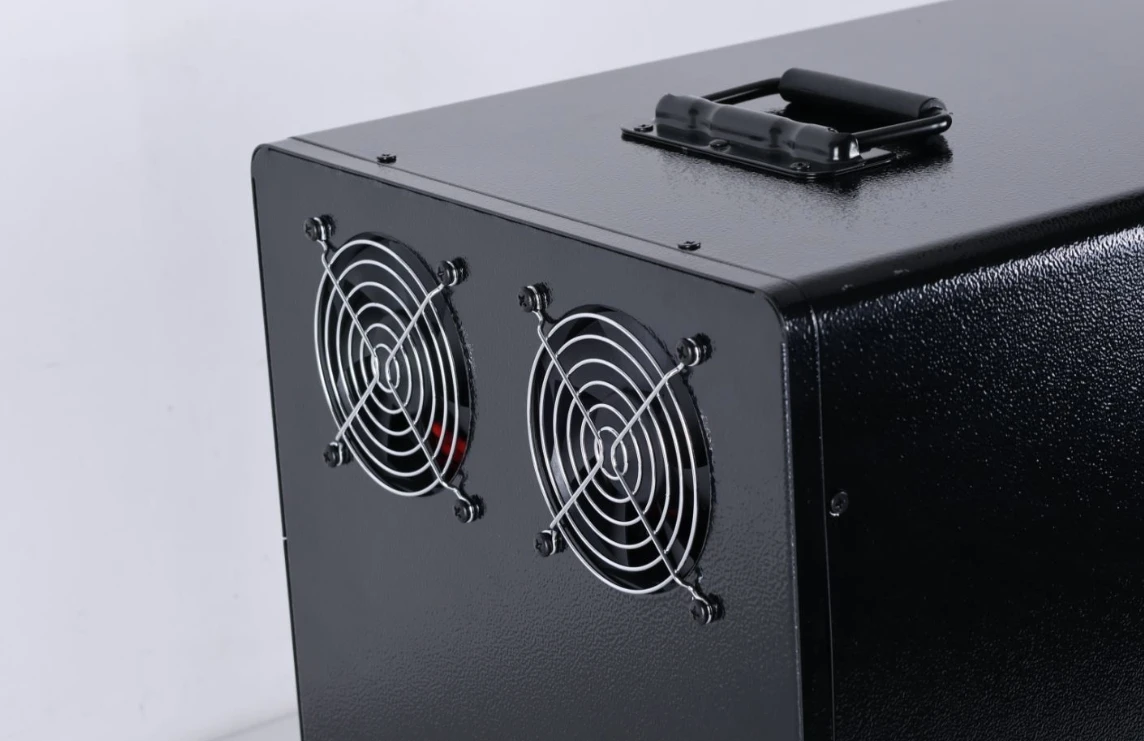 Hot Sales 3000W Portable Solar Generator System Lithium Ion Battery Flashlight Car Power Source